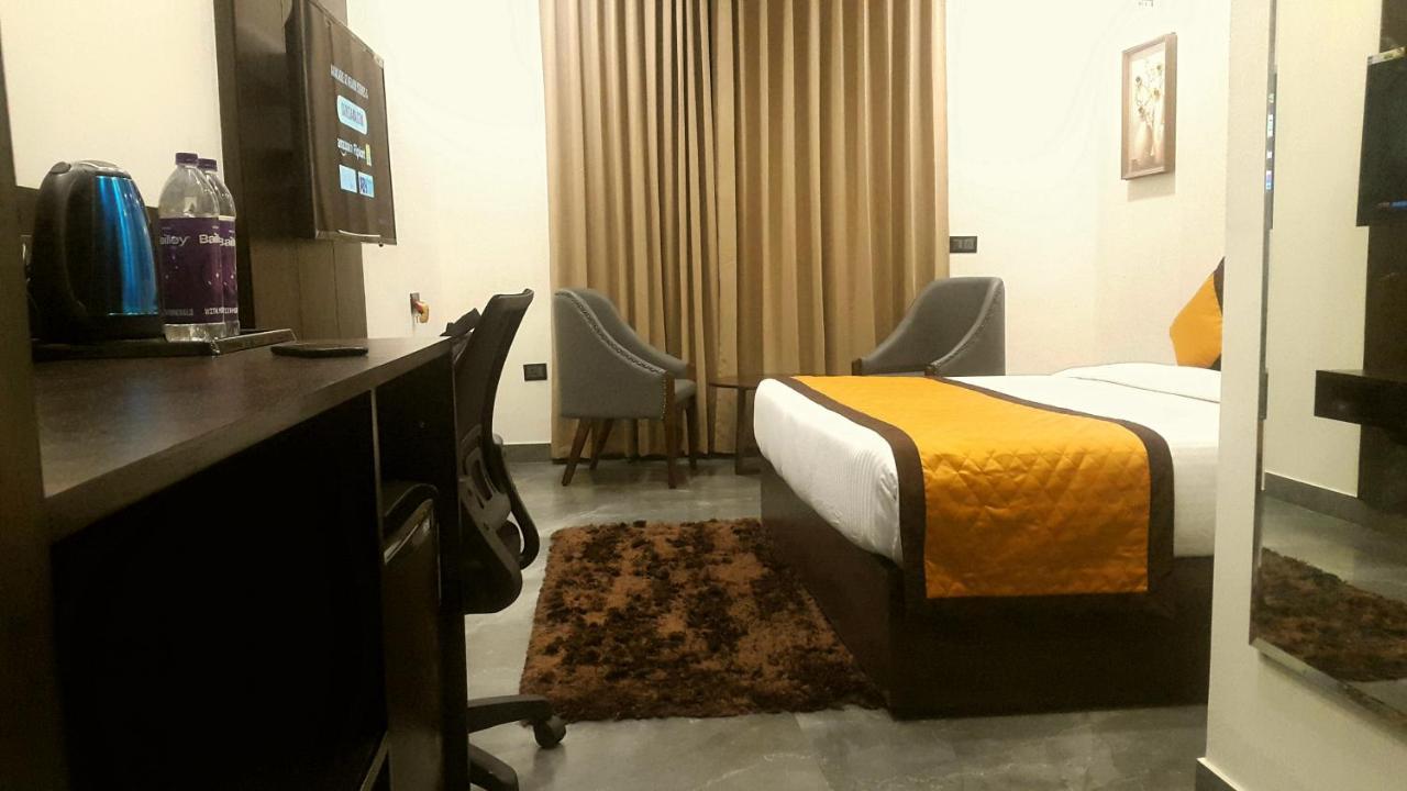 Hotel Aksh Inn Jaipur Dış mekan fotoğraf